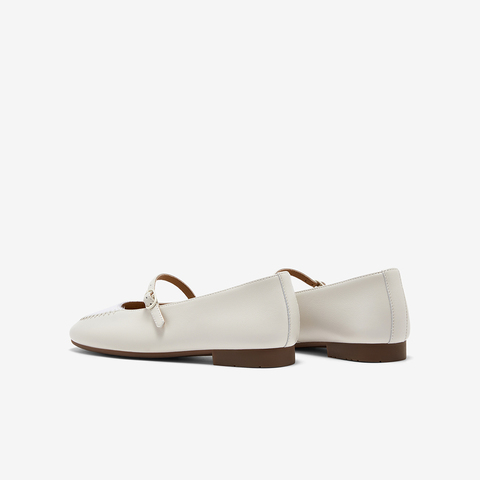 Bata玛丽珍女2025秋季商场新款羊皮法式通勤软底复古单鞋AVL66CQ5