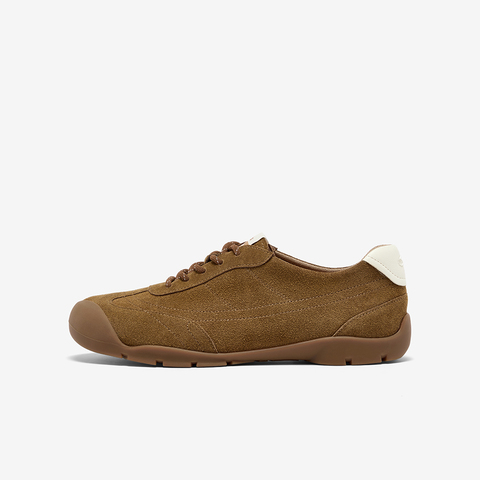 Bata休闲鞋女2025秋季商场新款牛皮通勤百搭通勤运动鞋AWU09CM5