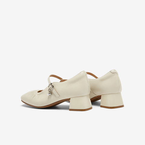 Bata玛丽珍女202秋季商场新款羊皮法式通勤百搭粗跟浅口鞋68862CQ5