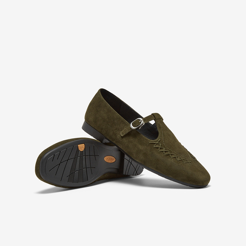 Bata乐福鞋女2025秋季商场新款复古英伦风羊皮软底单鞋AVL34CA5