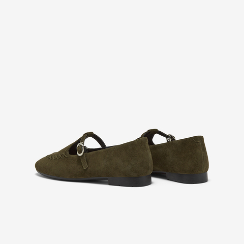 Bata乐福鞋女2025秋季商场新款复古英伦风羊皮软底单鞋AVL34CA5