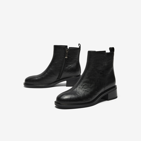 Bata时装靴女2025冬季商场新款粗跟百搭羊皮通勤短筒靴76180DD5