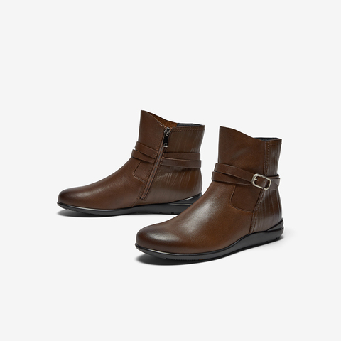 Bata时装靴女2025冬季商场新款百搭软底羊皮通勤短筒靴AWM65DD5