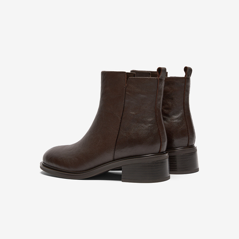 Bata时装靴女2025冬季商场新款粗跟百搭羊皮通勤短筒靴76180DD5