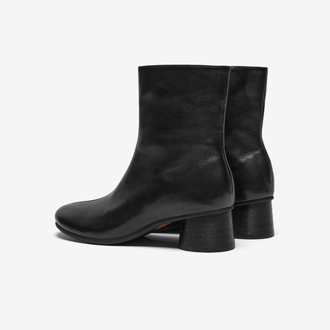 Bata时装靴女2025冬季新款羊皮软底通勤百搭中筒靴66071DZ5