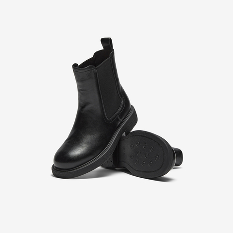 Bata切尔西靴女2025冬商场新款英伦风牛皮通勤百搭短筒靴33578DD5