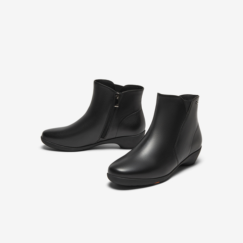 Bata时装靴女2025冬商场新款百搭软底羊皮通勤粗跟短筒靴AGW40DD5