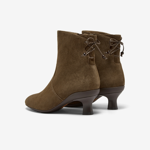 Bata时装靴女2025冬商场新款百搭软底羊皮通勤粗跟短筒靴AIR55DD5