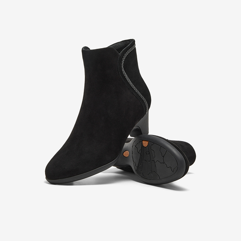 Bata时装靴女2025冬季商场新款羊皮软底通勤百搭短筒靴AQ776DD5