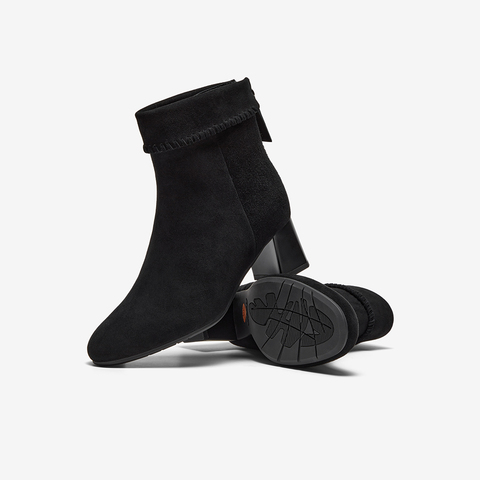 Bata时装靴女2025冬季商场新款粗跟百搭羊皮软底短筒靴ALV58DD5