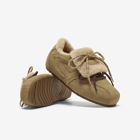 Bata休闲鞋女2025冬季牛剖皮通勤复古毛毛德训运动鞋25581DM5