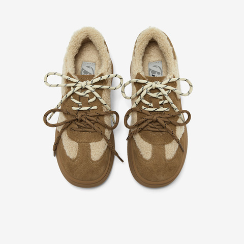 Bata休闲鞋女2025冬季新款通勤百搭牛剖皮德训鞋毛毛板鞋8091DDM5