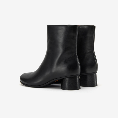 Bata时装靴女2025冬季新款羊皮软底通勤百搭中筒靴66071DZ5