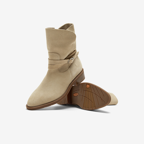 Bata西部靴女2025冬季新款牛剖皮百搭复古时尚中筒时装靴AXG65DZ5