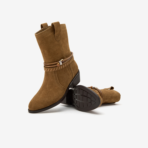 Bata西部靴女2025冬季商场新款复古牛剖皮粗跟西部牛仔靴03127DZ5