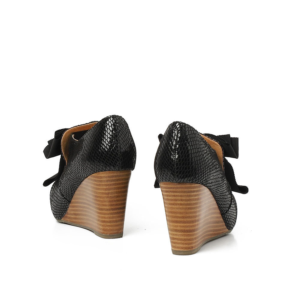 belle/百丽春季黑色贴膜猪皮女皮鞋3wm20d