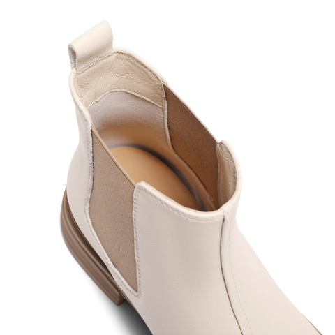 百丽舒适切尔西靴女2024冬新商场同款真皮时尚靴B7D1DDD4