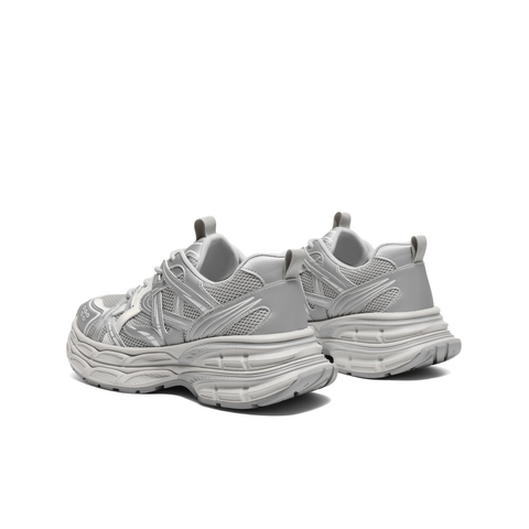 百丽时尚潮搭休闲鞋男2024冬新户外运动风厚底增高老爹鞋A1741DM4