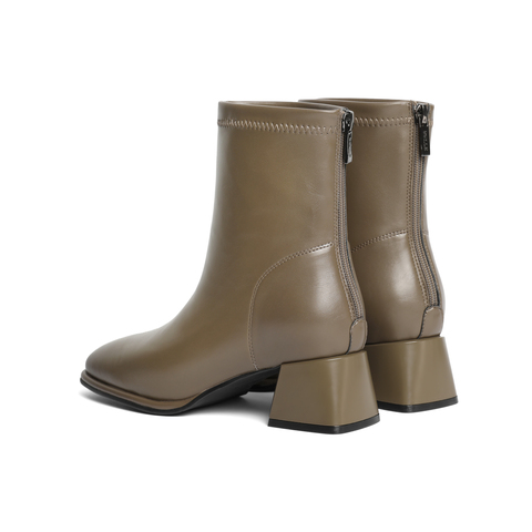 百丽休闲舒适弹力靴2024冬新增高显瘦短筒靴B2348DZ4