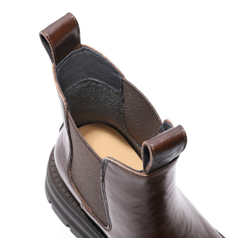 百丽时尚复古切尔西靴女2024冬新增高厚底短靴B2390DD4