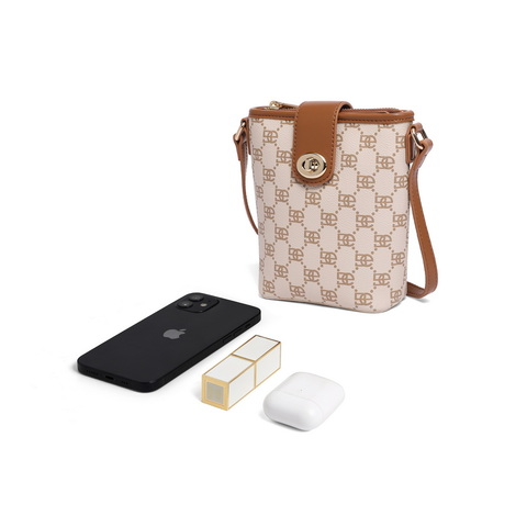 百丽包包女2023秋季新款复古休闲单肩斜挎水桶包X9188CX3