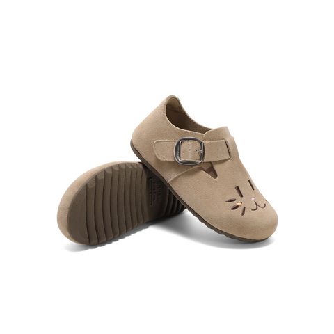 百丽休闲舒适吐司鞋女2025春新商场同款可爱透气儿童板鞋84029A85