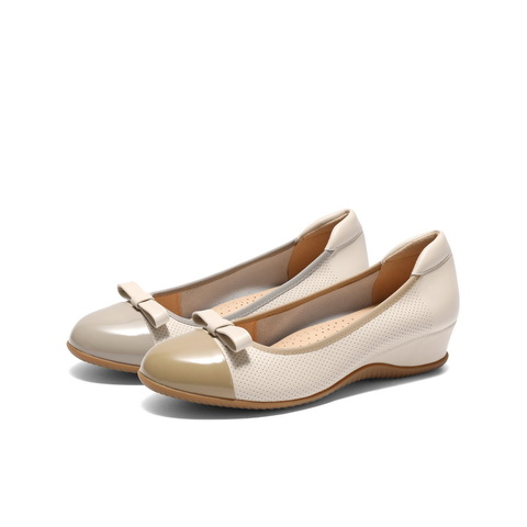 百丽休闲舒适单鞋女2025春新真皮蝴蝶结时尚单鞋D3T1DAQ5