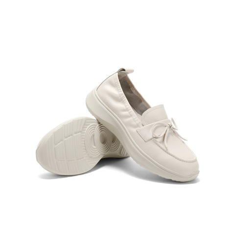 百丽蝴蝶结气质便士乐福鞋女2025春新商场同款真皮舒适鞋D4B1DAA5