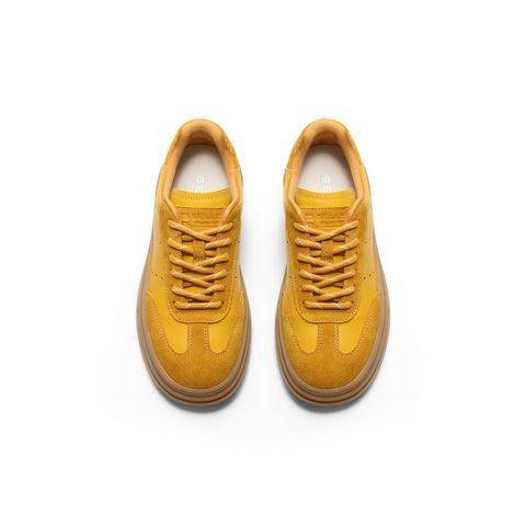 百丽休闲经典德训鞋女2025春新简约舒适板鞋B2462AM5