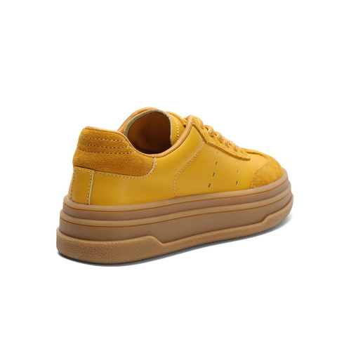 百丽休闲经典德训鞋女2025春新简约舒适板鞋B2462AM5