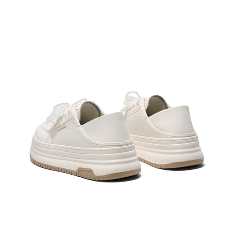 百丽百搭板鞋女2025春新厚底可两穿休闲小白鞋D7W1DAM5