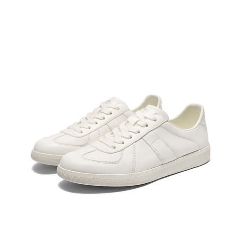 百丽时尚百搭小白鞋男2025新款夏商场同款牛皮革休闲板鞋8TD01BM5