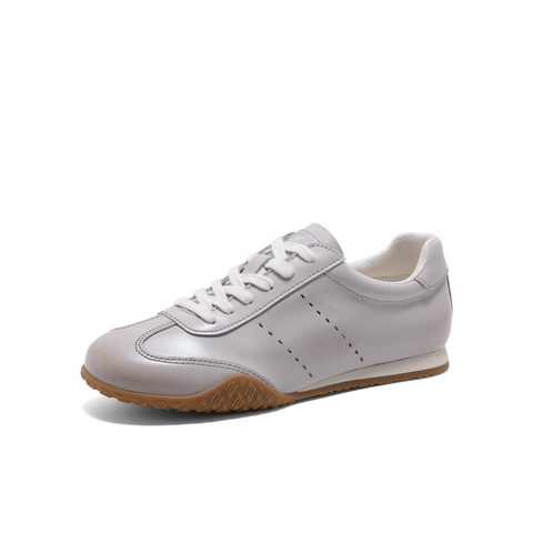 百丽休闲舒适阿甘鞋女2025春新时尚百搭板鞋3QS24AM5