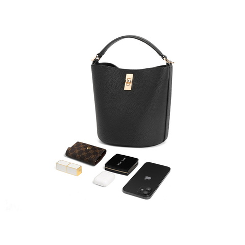 百丽包包女2024新商场同款通勤杏仁包单肩斜挎手提水桶包BL766AX5