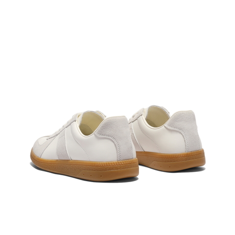 百丽复古潮搭德训鞋男2025新款秋季商场同款休闲运动板鞋8UM01CM5