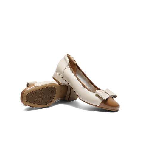 百丽撞色气质单鞋女2025秋新商场同款真皮小方头浅口单鞋E1B1DCQ5