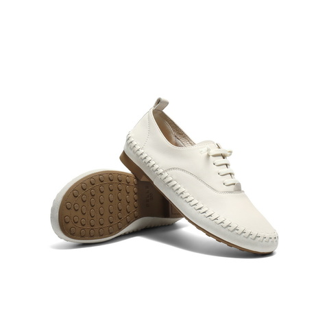 百丽小众时尚牛津鞋女2025秋新商场同款真皮薄底单鞋E2A1DCM5