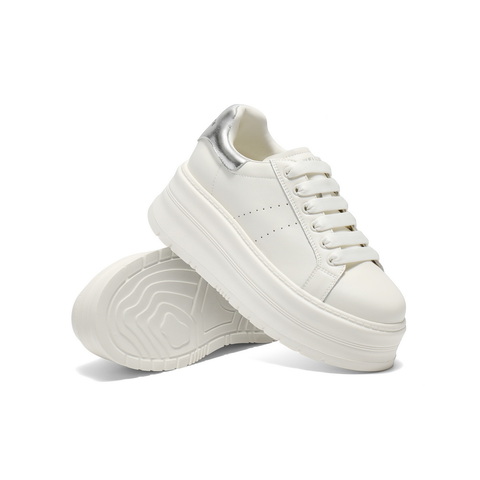 百丽时尚后尾撞色小白鞋女2025秋新厚底增高休闲板鞋B2758CM5