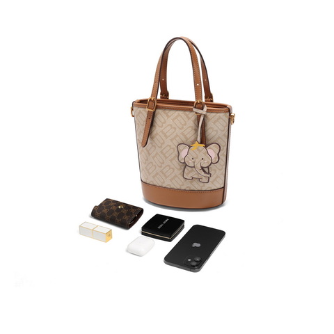 百丽包女25春商场同款小象桶复古休闲单肩斜挎手提水桶包X7233AX5