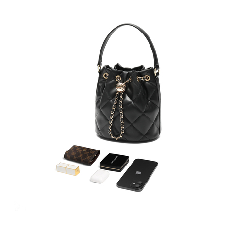 百丽包女2025秋新商场同款休闲小香风单肩斜挎手提水桶包X7403CX5