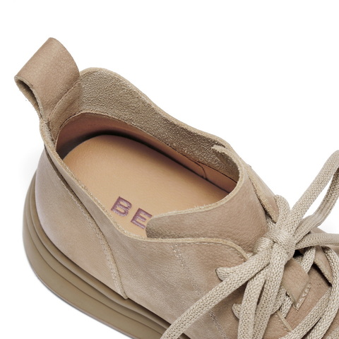 百丽复古可爱大头休闲靴女2025冬新商场同款真皮厚底短靴E5D2DDD5