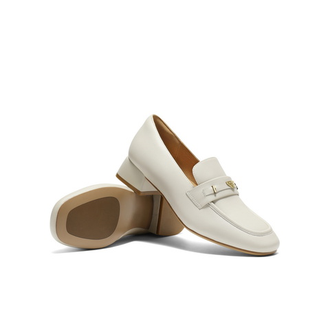 百丽气质通勤乐福鞋女2025秋新真皮舒适质感单鞋B2846CM5