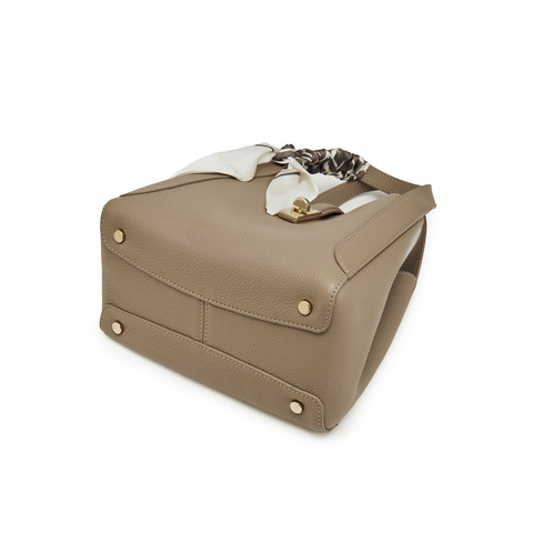 百丽包包女2025新商场同款真皮通勤菜篮子单肩斜挎手提包BL828BX5