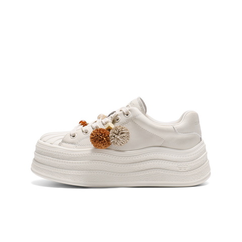 百丽波浪底百搭小白鞋女2025秋新商场同款串珠休闲板鞋E7K1DCM5