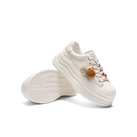 百丽波浪底百搭小白鞋女2025秋新商场同款串珠休闲板鞋E7K1DCM5