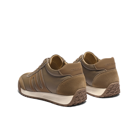 百丽撞色休闲高帮板鞋男2025新冬商场同款阿甘德训鞋8WY01DD5