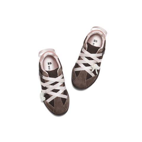 百丽时尚珍珠花休闲鞋童2025秋新商场同款透气网面休闲鞋15230C85