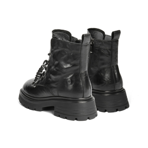 百丽复古质感抓皱面马丁靴女2025冬新商场同款真皮短靴E4W1DDD5