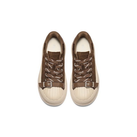 百丽饼干厚底板鞋女2025秋新时尚贝壳头皮带扣休闲鞋B2932CM5