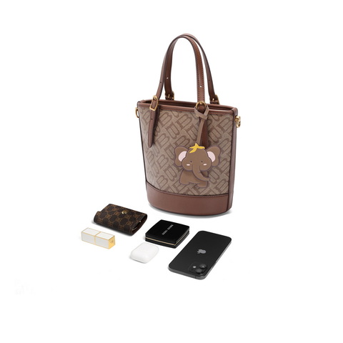 百丽包女25春商场同款小象桶复古休闲单肩斜挎手提水桶包X7233AX5